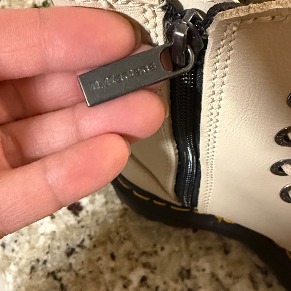 Dr Marten Jadon III Pisa Leather Platform Lace Up Boots - Picture 10 of 13